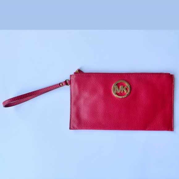 NEW - Michael Kors - “Fulton" Large Pebbled W/wristlet - Red Leather Clutch - Picture 4 of 14